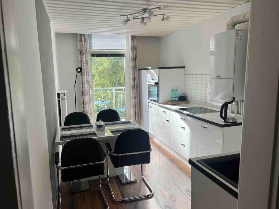 Schoenes City-Apartment Im Zentrum Mit Balkon هوف المظهر الخارجي الصورة